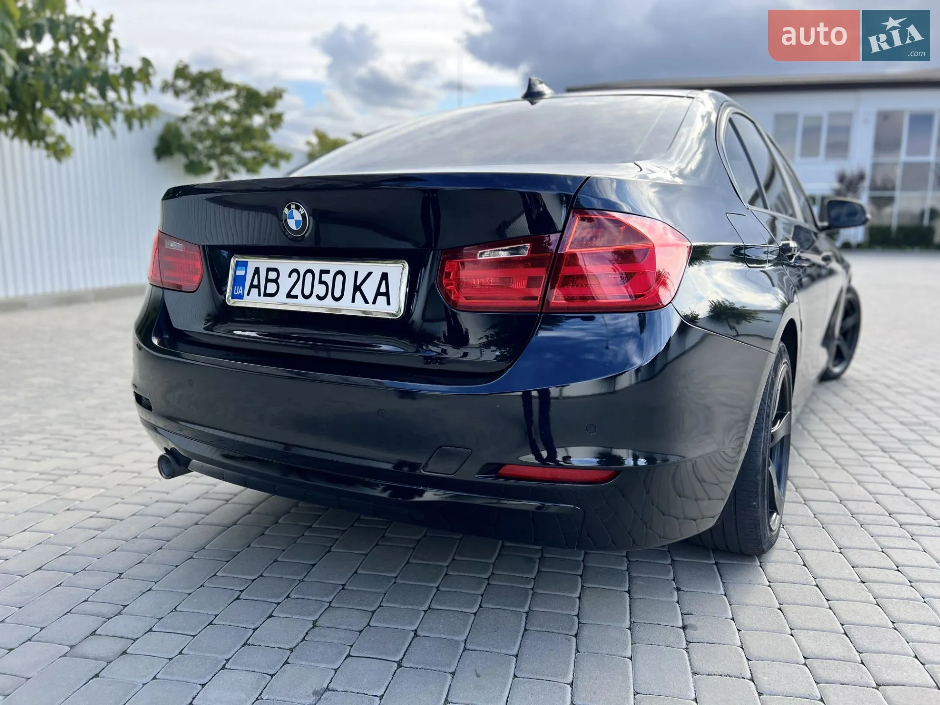 2012 BMW 3er - мініатюра 12