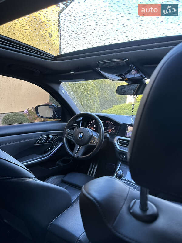 Седан BMW 3 Series 2020 в Львове