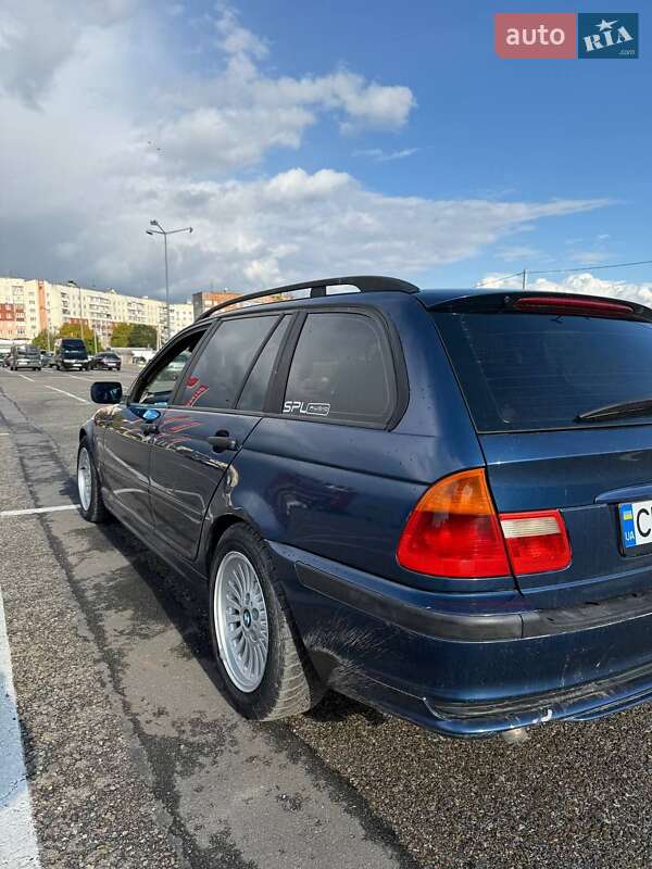 Універсал BMW 3 Series 2004 в Чернівцях