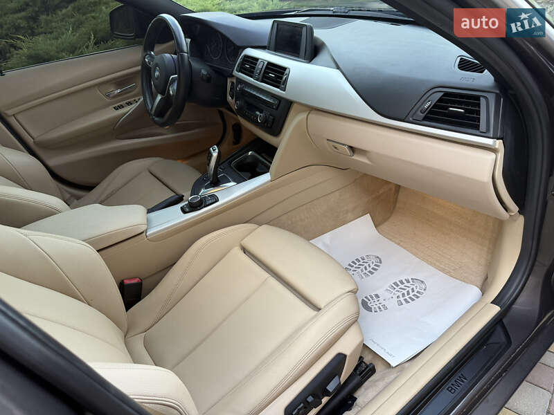 Седан BMW 3 Series 2015 в Днепре