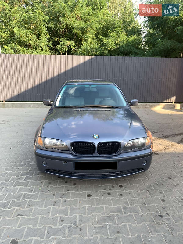 Седан BMW 3 Series 2004 в 