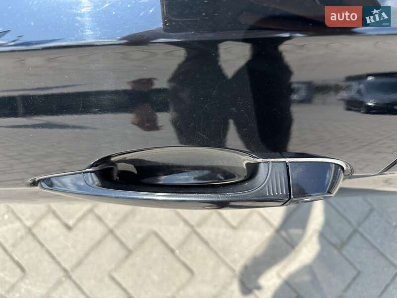 Седан BMW 3 Series 2013 в Виннице