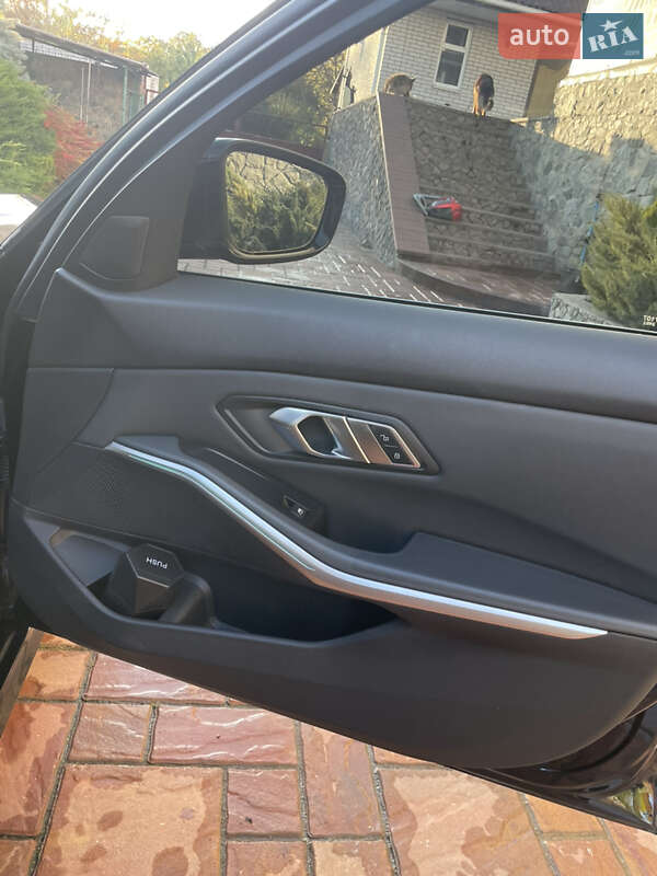 Седан BMW 3 Series 2019 в Киеве фото 19 Седан BMW 3 Series 2019 в Киеве