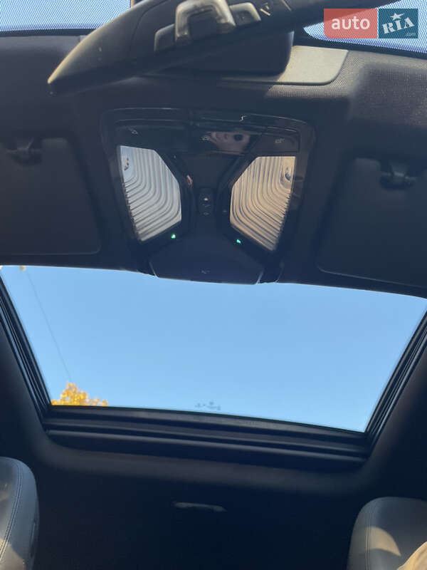 Седан BMW 3 Series 2019 в Киеве фото 27 Седан BMW 3 Series 2019 в Киеве