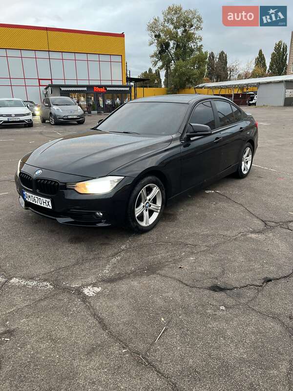 Седан BMW 3 Series 2013 в Житомире