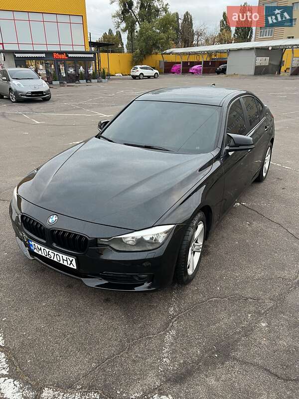 Седан BMW 3 Series 2013 в Житомире
