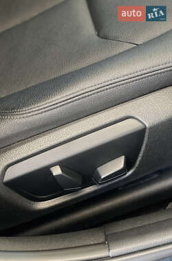 Седан BMW 3 Series 2013 в 