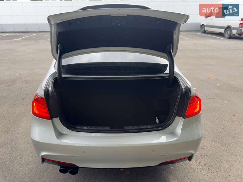 Седан BMW 3 Series 2015 в Одесі