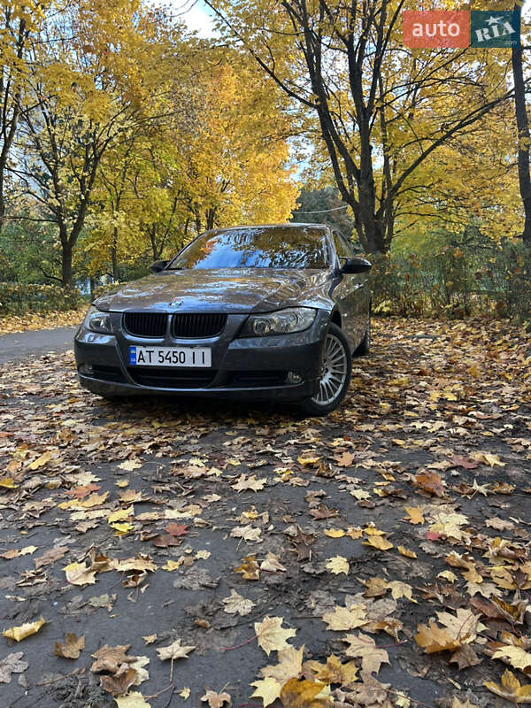 Седан BMW 3 Series 2008 в 