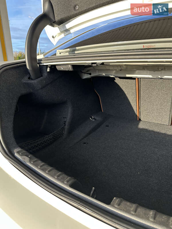 Седан BMW 3 Series 2015 в Киеве фото 120 Седан BMW 3 Series 2015 в Киеве