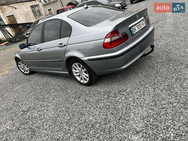 Седан BMW 3 Series 2003 в Ровно