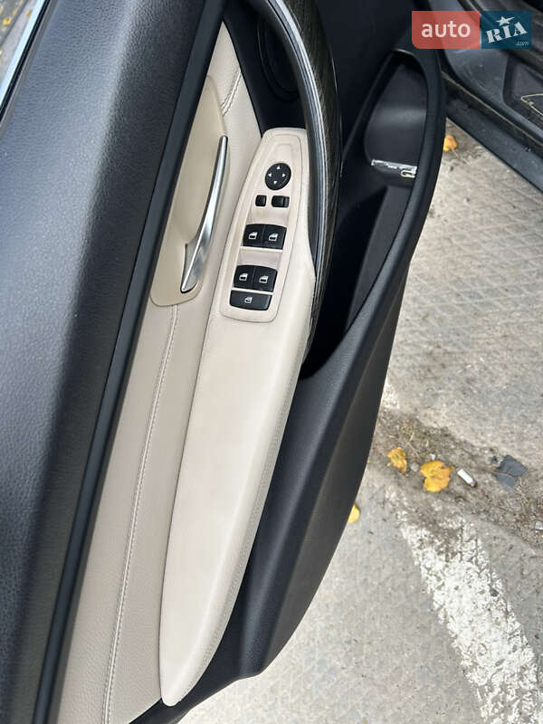 Седан BMW 3 Series 2015 в Києві