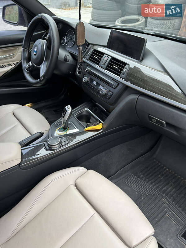 Седан BMW 3 Series 2015 в Києві