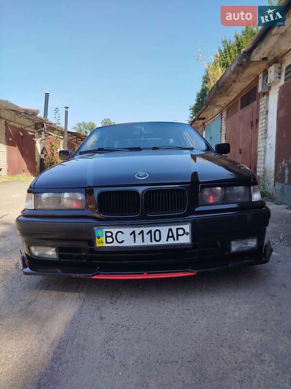 Седан BMW 3 Series 1995 в Львове