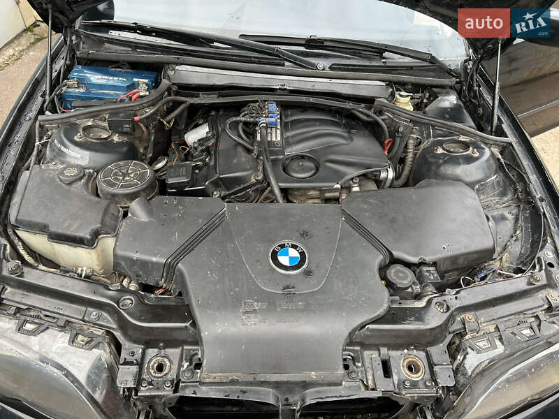Седан BMW 3 Series 2002 в Киеве