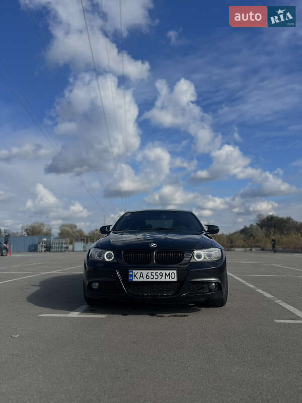 Седан BMW 3 Series 2009 в Киеве