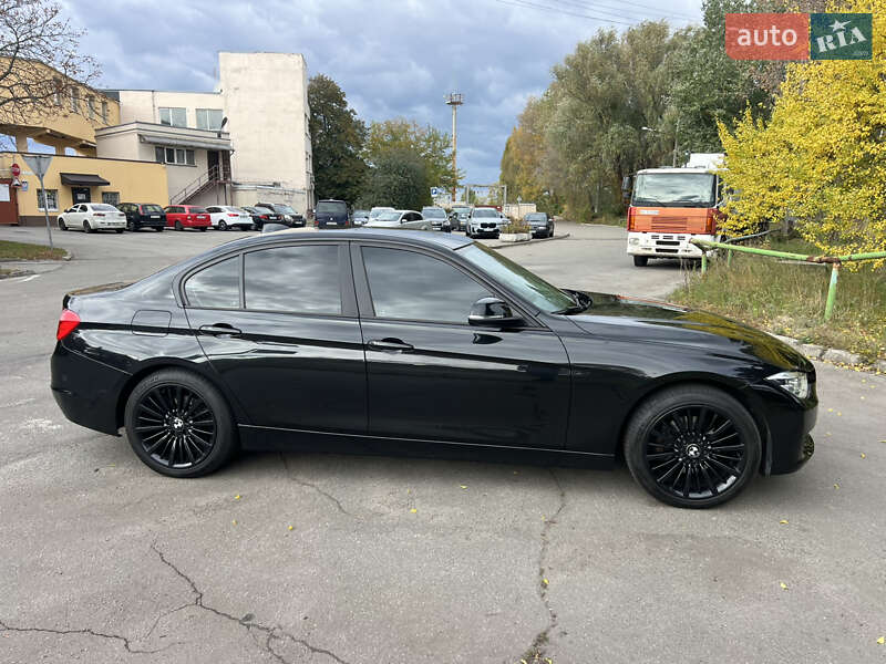 Седан BMW 3 Series 2012 в Киеве