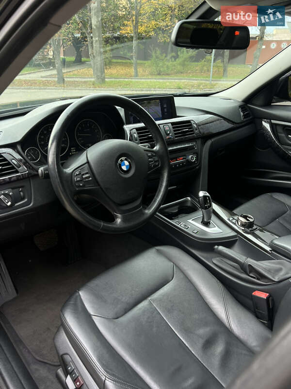 Седан BMW 3 Series 2012 в Киеве