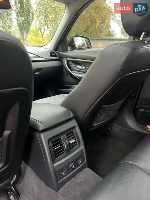 Седан BMW 3 Series 2012 в Киеве
