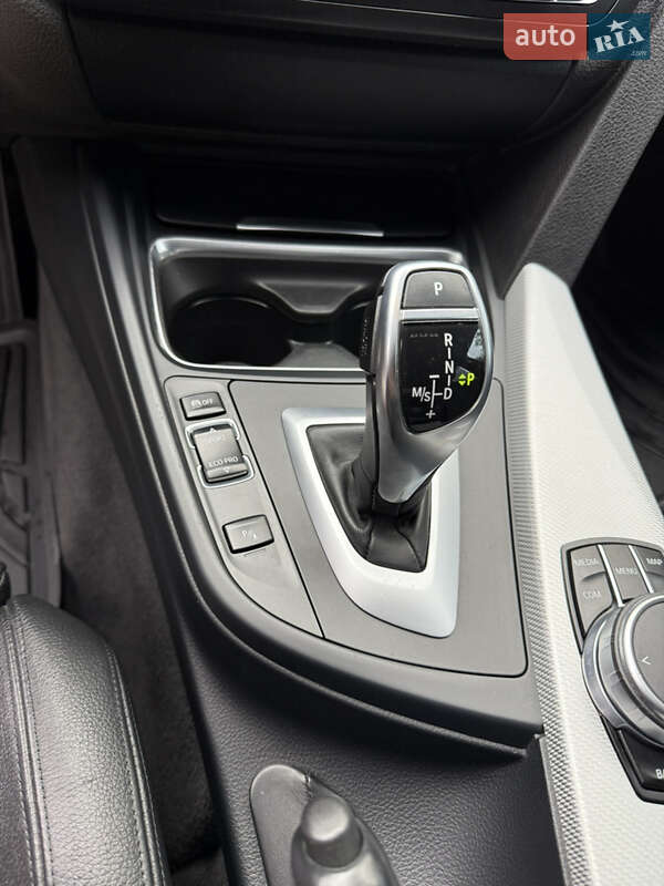 Седан BMW 3 Series 2015 в Виннице
