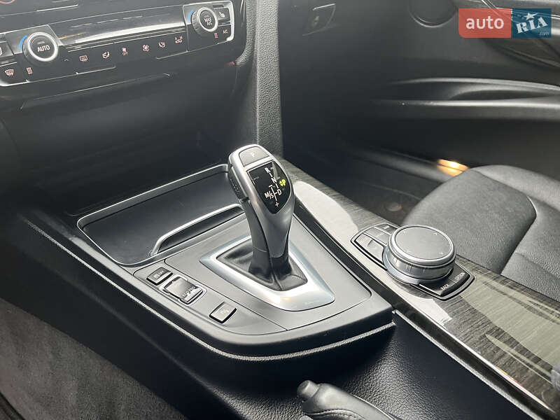 Седан BMW 3 Series 2018 в Калуше фото 20 Седан BMW 3 Series 2018 в Калуше