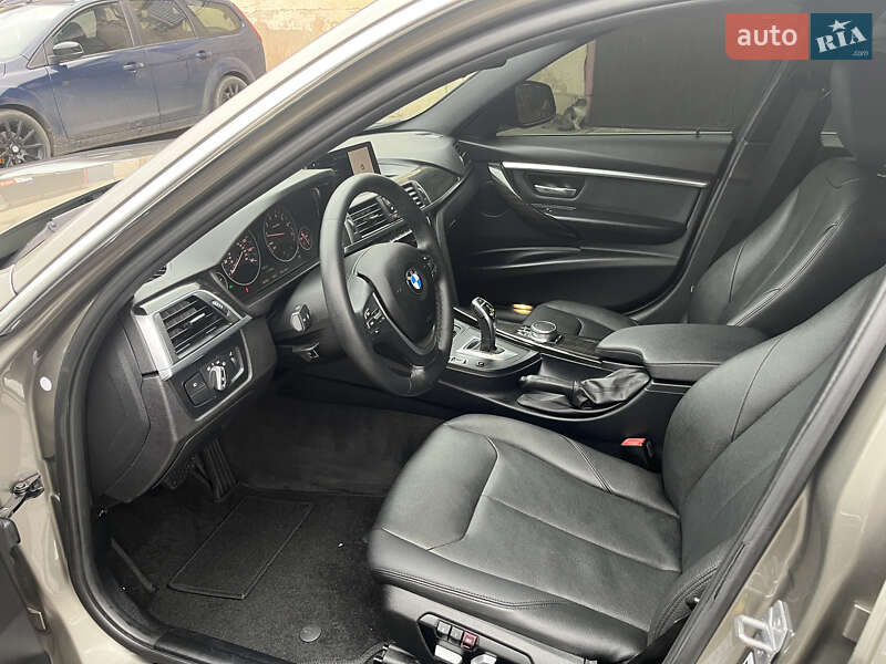 Седан BMW 3 Series 2018 в Калуше фото 28 Седан BMW 3 Series 2018 в Калуше