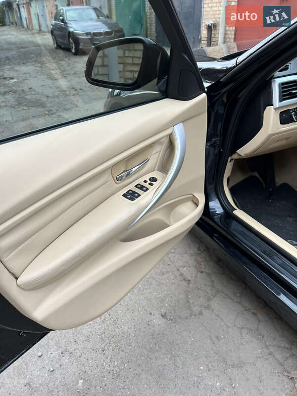 Седан BMW 3 Series 2013 в Киеве фото 17 Седан BMW 3 Series 2013 в Киеве