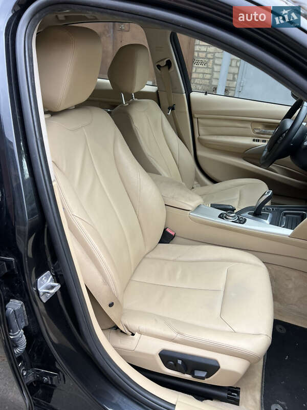 Седан BMW 3 Series 2013 в Киеве фото 14 Седан BMW 3 Series 2013 в Киеве
