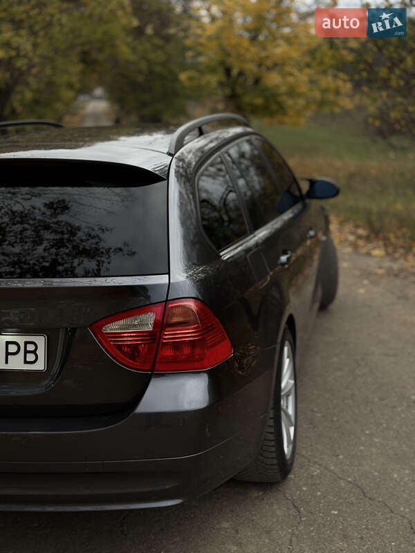 Универсал BMW 3 Series 2006 в Краматорске
