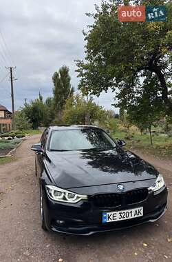 Седан BMW 3 Series 2018 в Кривому Розі