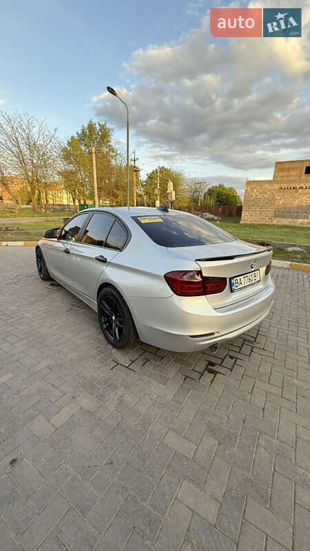 Седан BMW 3 Series 2015 в Александрие фото 2 Седан BMW 3 Series 2015 в Александрие