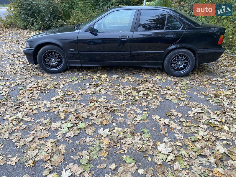 Седан BMW 3 Series 1995 в Виннице фото 2 Седан BMW 3 Series 1995 в Виннице