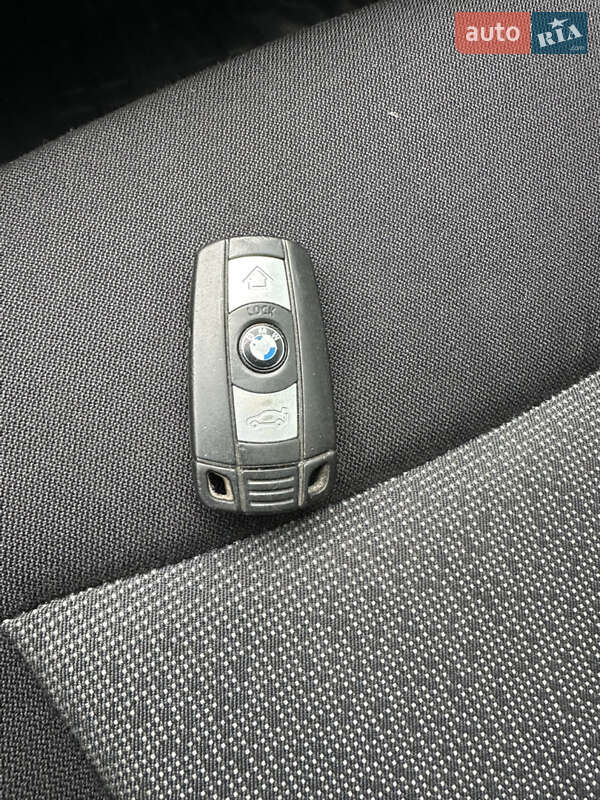 Седан BMW 3 Series 2007 в Львове