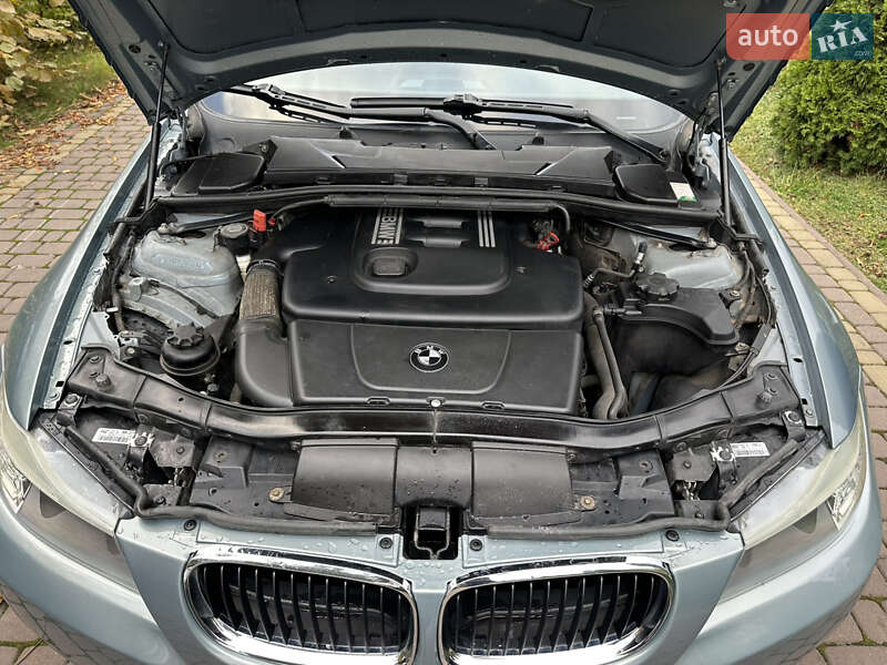 Седан BMW 3 Series 2007 в Львове