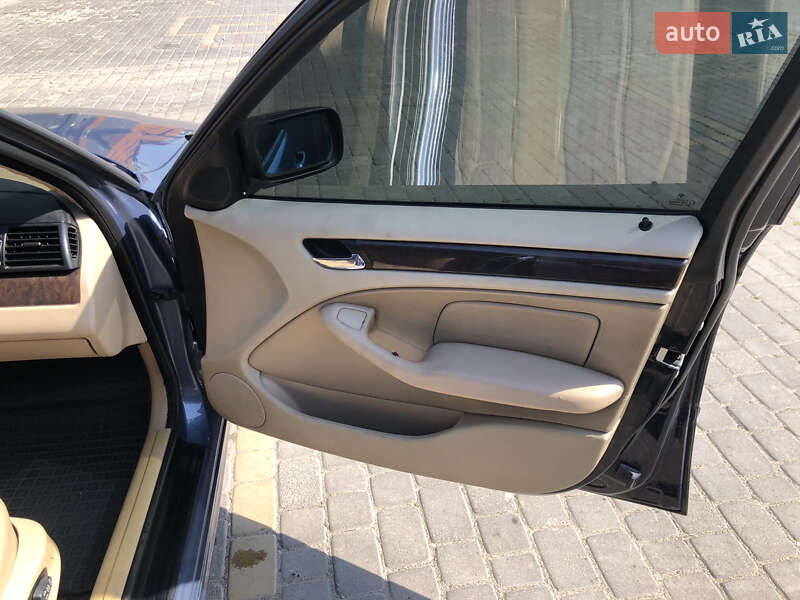 Седан BMW 3 Series 2002 в Белогорье