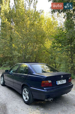 Седан BMW 3 Series 1994 в  фото 6 Седан BMW 3 Series 1994 в