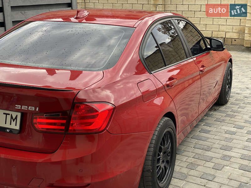 Седан BMW 3 Series 2013 в Одесі