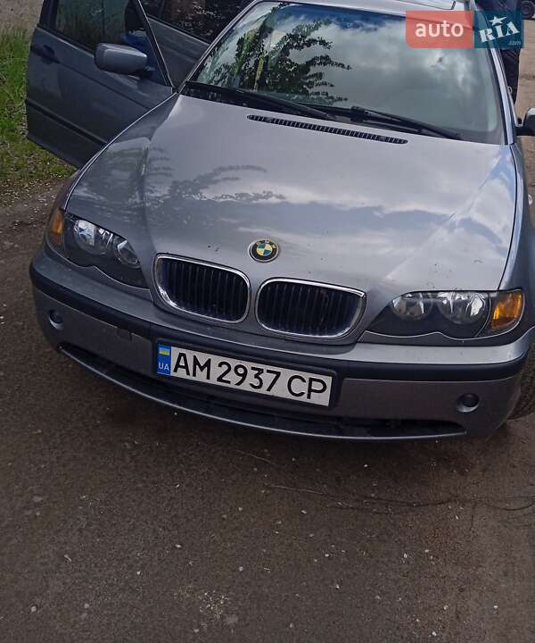 BMW 3 Series 2004
