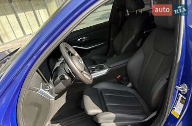 Седан BMW 3 Series 2023 в 