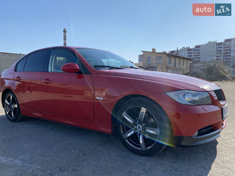 Седан BMW 3 Series 2005 в Рівному