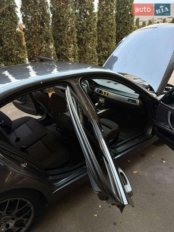 Седан BMW 3 Series 2007 в Одесі