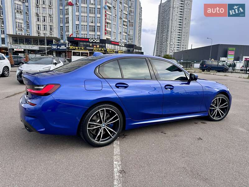 Седан BMW 3 Series 2022 в Киеве