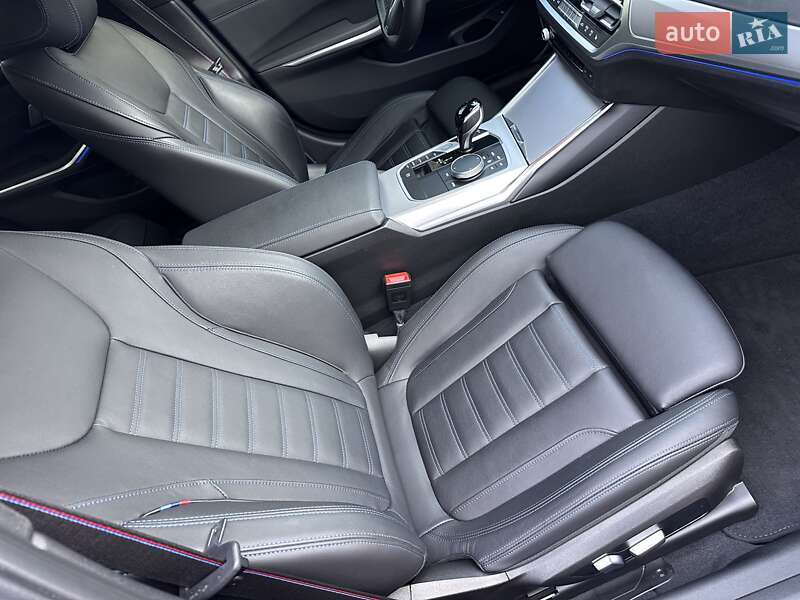 Седан BMW 3 Series 2022 в Киеве