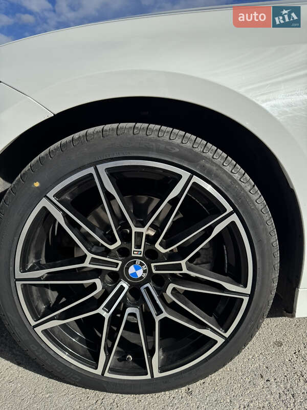 Седан BMW 3 Series 2020 в Кропивницком