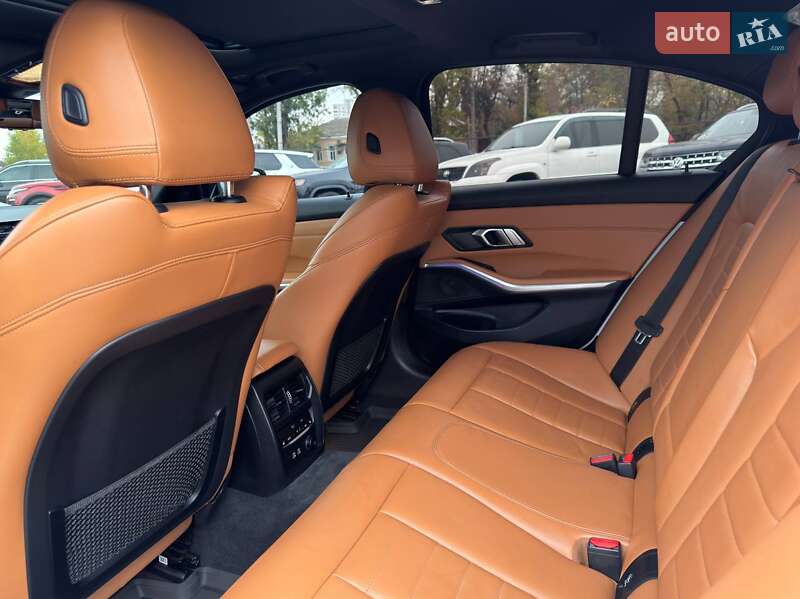 Седан BMW 3 Series 2019 в Харькове