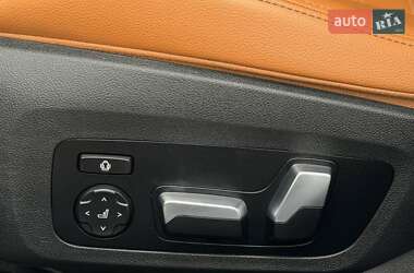 Седан BMW 3 Series 2019 в 