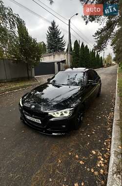 Седан BMW 3 Series 2016 в Киеве