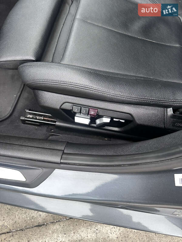 Седан BMW 3 Series 2015 в Коростене