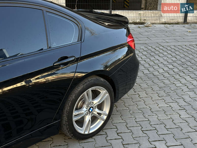 Седан BMW 3 Series 2015 в Івано-Франківську