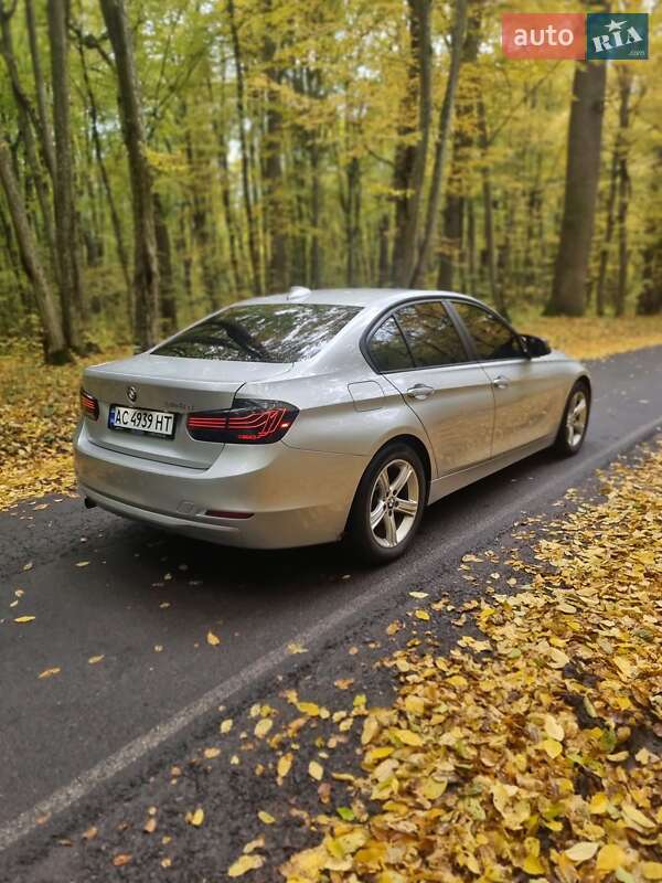 Седан BMW 3 Series 2013 в Луцке фото 5 Седан BMW 3 Series 2013 в Луцке